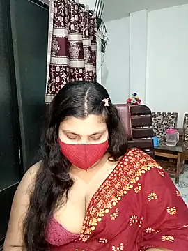 Hot-Angel  online show from February 2026 06:18:01 PM