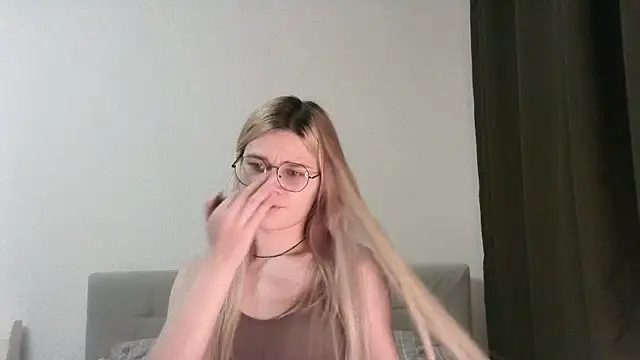 Steph Cutey online show from December 2024 02:50:01 PM