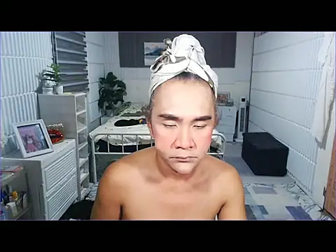 Snapshot of MS_SexCumEducation_TS chatting on November 2025 01:24:01 PM MS SexCumEducation TS online show from November 2025 01:24:01 PM