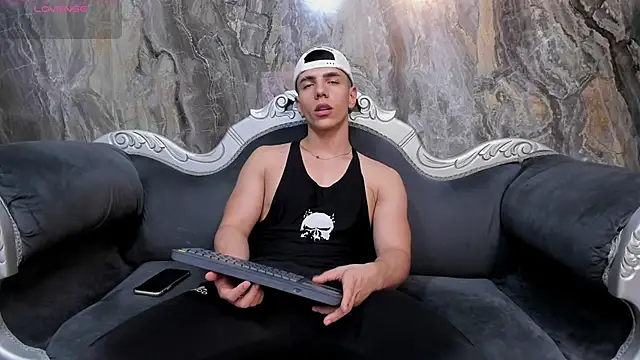 Flynn Riider online show from January 2025 05:37:02 PM