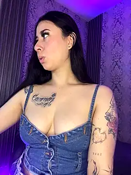 Zoee t online show from November 2025 04:00:01 AM