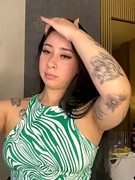 Zoee t online show from November 2025 08:08:01 PM