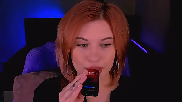 Snapshot of evaharve chatting on October 2025 06:12:01 AM evaharve online show from October 2025 06:12:01 AM