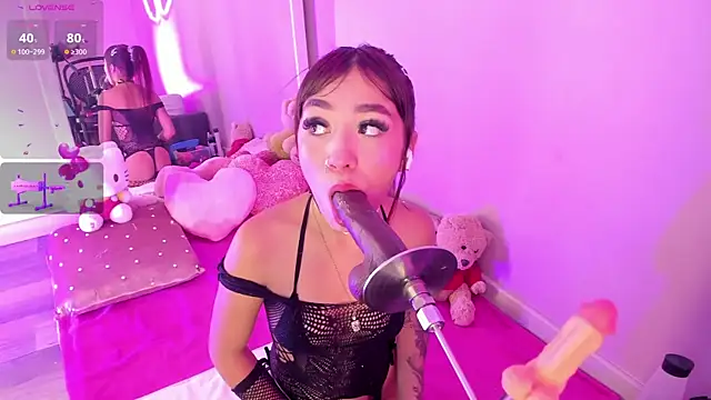 candy  monroe online show from April 2026 11:37:01 AM