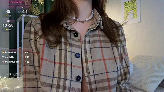 Snapshot of ElvaHilby chatting on February 2025 07:17:01 PM ElvaHilby online show from February 2025 07:17:01 PM