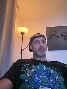 Avamereandmikel online show from November 2025 02:33:01 AM