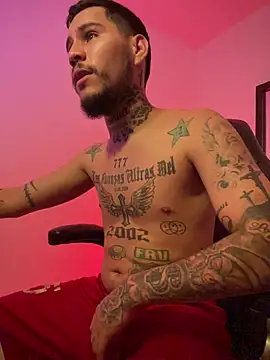 Junihn0 online show from November 2025 09:48:01 PM