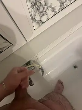 Loco42- online show from February 2025 06:04:01 PM