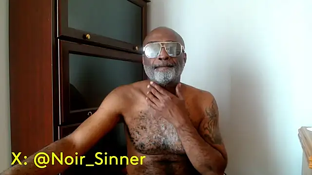 Snapshot of sinnernoir chatting on April 2026 03:14:01 PM sinnernoir online show from April 2026 03:14:01 PM