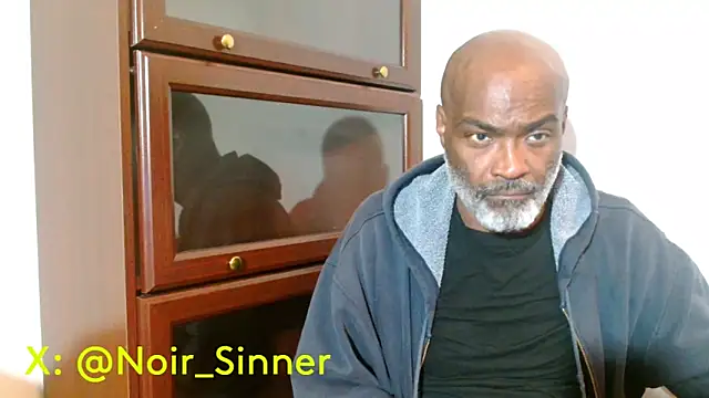 Snapshot of sinnernoir chatting on May 2026 08:55:01 AM sinnernoir online show from May 2026 08:55:01 AM