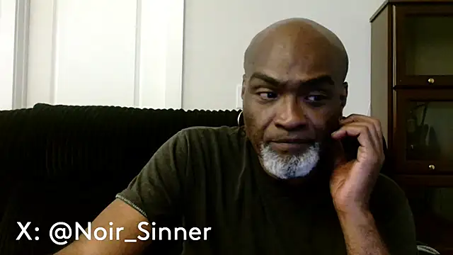 Snapshot of sinnernoir chatting on June 2026 12:34:02 AM sinnernoir online show from June 2026 12:34:02 AM