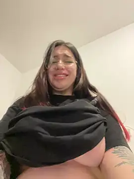 VikiDemi online show from February 2025 07:36:01 PM