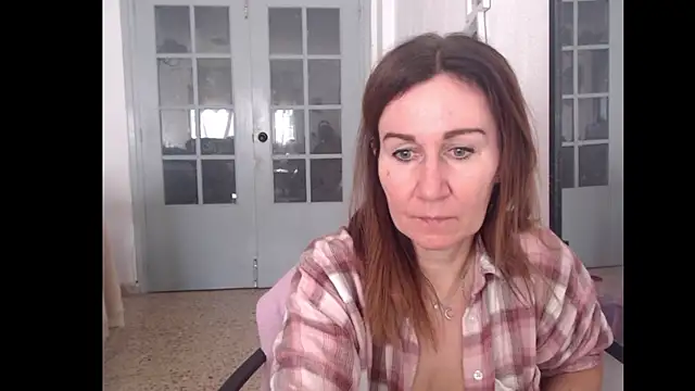 Snapshot of TamaraSweetxo chatting on November 2025 10:27:01 AM TamaraSweetxo online show from November 2025 10:27:01 AM