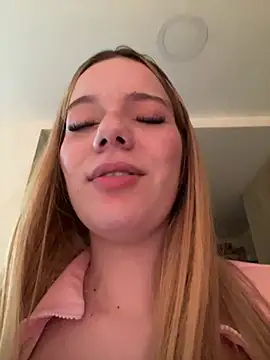 NicoleCut online show from March 2025 12:20:01 AM