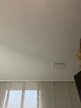 NicoleCut online show from October 2025 11:00:02 AM