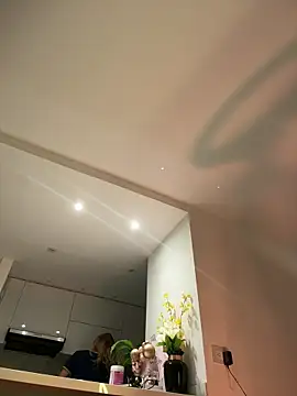 NicoleCut online show from March 2026 10:01:01 AM