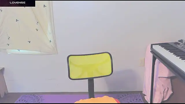  hellostormy  online show from April 2026 08:11:02 PM