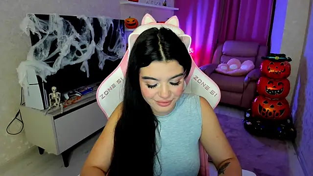 AlluringAriel online show from October 2025 07:32:01 PM