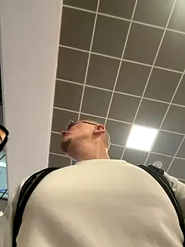 Snapshot of adam-rivera chatting on November 2025 12:42:02 AM adam-rivera online show from November 2025 12:42:02 AM