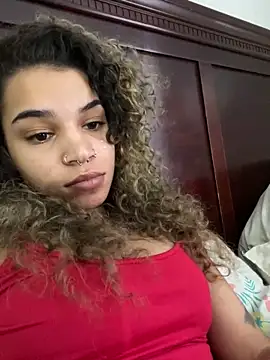 1prettygem online show from December 2024 05:42:01 PM