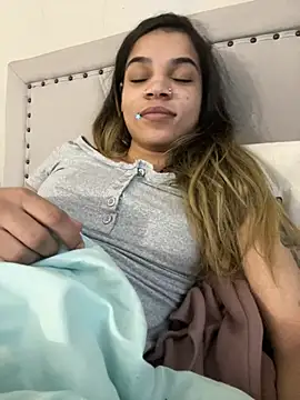 1prettygem online show from March 2025 11:05:02 PM