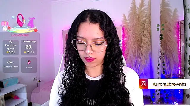 Aurora Brownn online show from October 2025 04:24:01 AM