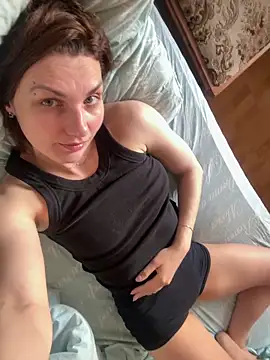 Snapshot of Magic__smile chatting on April 2026 06:33:01 AM Magic smile online show from April 2026 06:33:01 AM