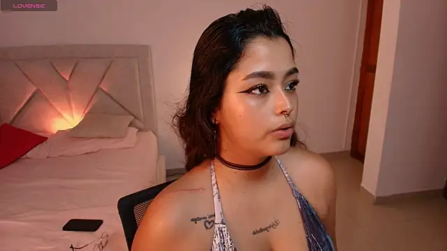 Ariana Pierce online show from June 2026 06:29:02 PM