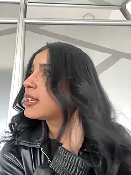 Emily-14 online show from September 2025 06:31:02 PM