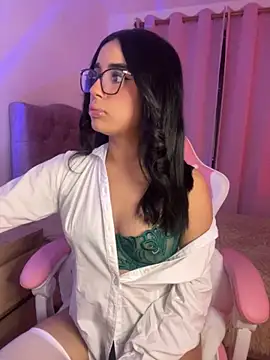 Emily-14 online show from November 2025 04:02:02 AM