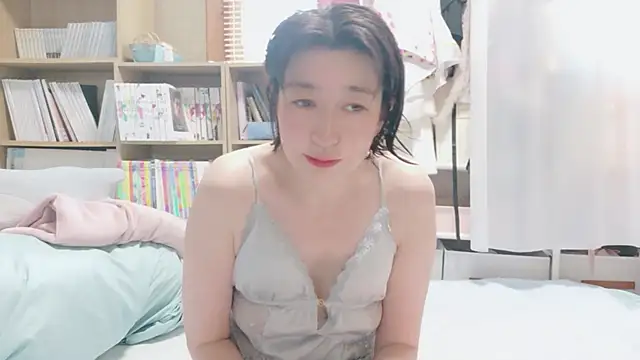 Snapshot of morikawa_sayaka chatting on July 2026 11:36:01 PM morikawa sayaka online show from July 2026 11:36:01 PM