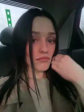 Mia Mia M online show from April 2026 04:46:02 PM