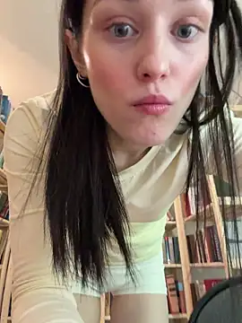 Mia Mia M online show from June 2026 05:11:02 PM