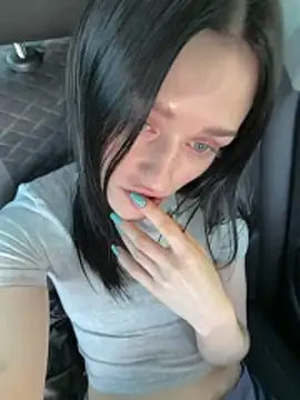 Mia Mia M online show from June 2026 02:43:01 PM