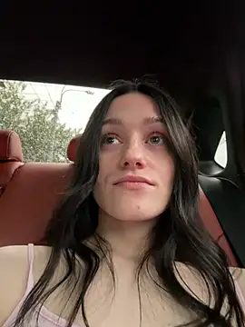 Mia Mia M online show from July 2026 04:35:02 PM