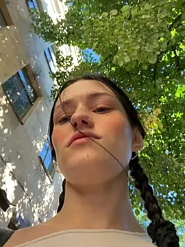 Mia Mia M online show from July 2026 02:56:02 PM