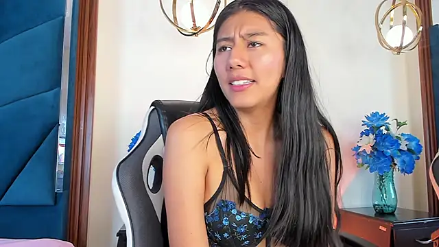 Snapshot of CarlaAlvez chatting on February 2026 01:37:01 AM CarlaAlvez online show from February 2026 01:37:01 AM