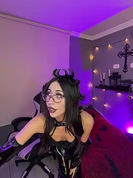 vampy dolll online show from May 2026 12:19:01 AM