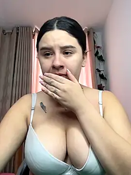 SaraBraun  online show from November 2025 04:42:01 PM