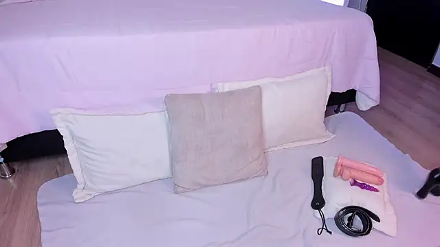 lady noize online show from January 2025 07:24:01 PM