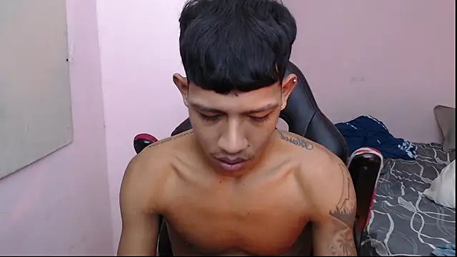 Snapshot of mr_stiven_ chatting on January 2025 01:42:02 AM mr stiven  online show from January 2025 01:42:02 AM