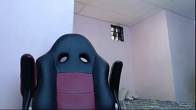 Snapshot of mr_stiven_ chatting on January 2025 02:03:02 AM mr stiven  online show from January 2025 02:03:02 AM