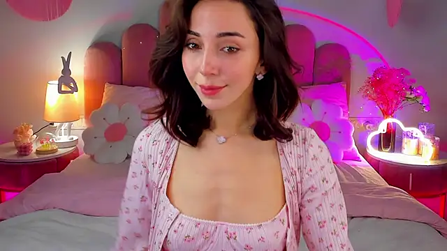 ElsaYoung online show from October 2025 07:25:01 PM