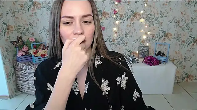 Lina Star S online show from February 2025 10:29:02 AM