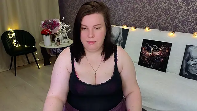 Snapshot of -Lika- chatting on February 2025 08:55:02 PM -Lika- online show from February 2025 08:55:02 PM