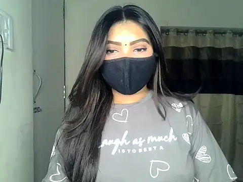 Snapshot of ishi_Beauty chatting on May 2026 05:02:02 AM ishi Beauty online show from May 2026 05:02:02 AM