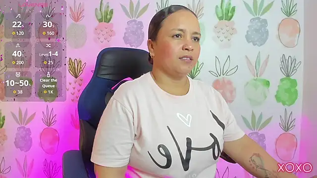 Snapshot of linda_rios_ chatting on October 2025 07:33:02 PM linda rios online show from October 2025 07:33:02 PM