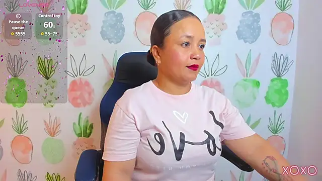 Snapshot of linda_rios_ chatting on October 2025 07:14:01 PM linda rios online show from October 2025 07:14:01 PM