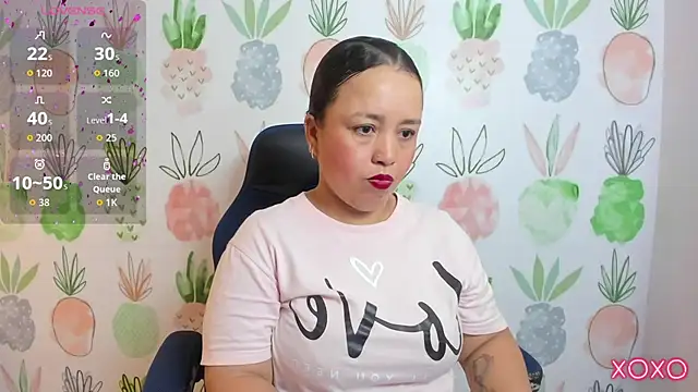 Snapshot of linda_rios_ chatting on October 2025 07:23:01 PM linda rios online show from October 2025 07:23:01 PM