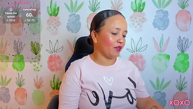 Snapshot of linda_rios_ chatting on November 2025 07:14:01 PM linda rios online show from November 2025 07:14:01 PM